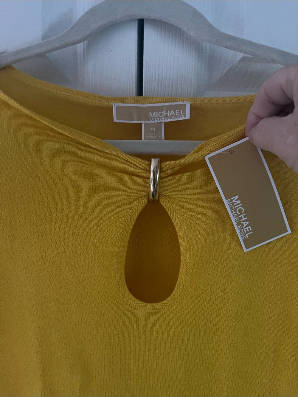 Michael Kors Mustard Yellow Keyhole Top with Gold Ring Sz M NWT